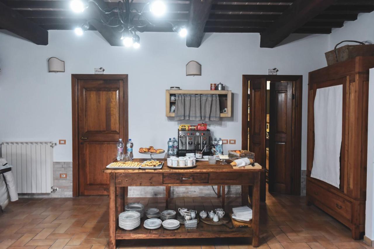 Agriturismo Ponte Di Riocchio Губио Екстериор снимка