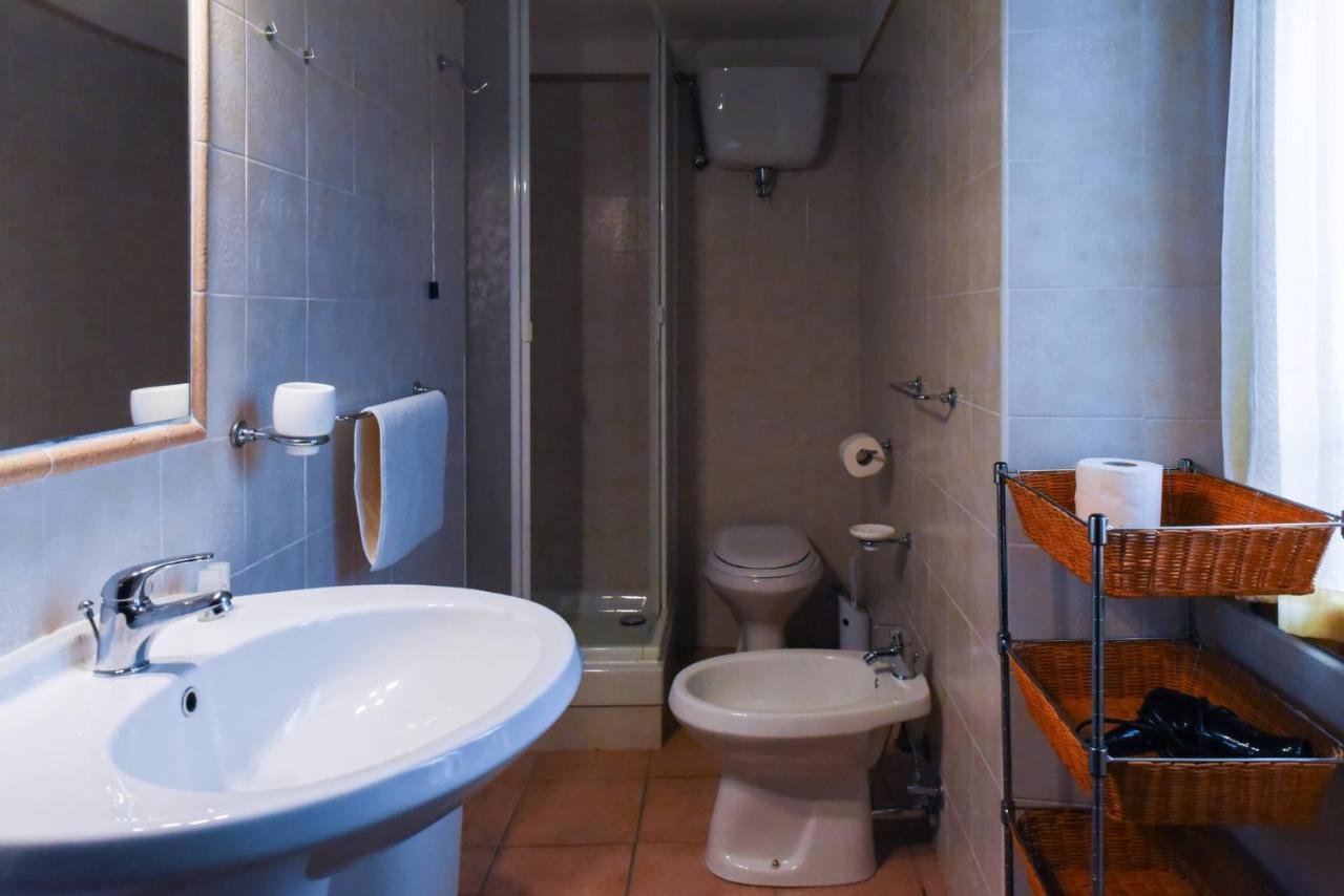 Agriturismo Ponte Di Riocchio Губио Екстериор снимка