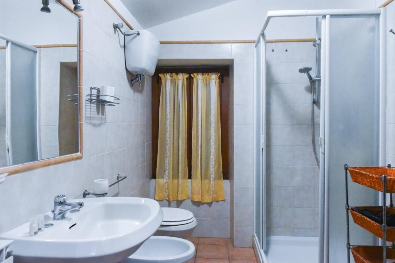 Agriturismo Ponte Di Riocchio Губио Екстериор снимка