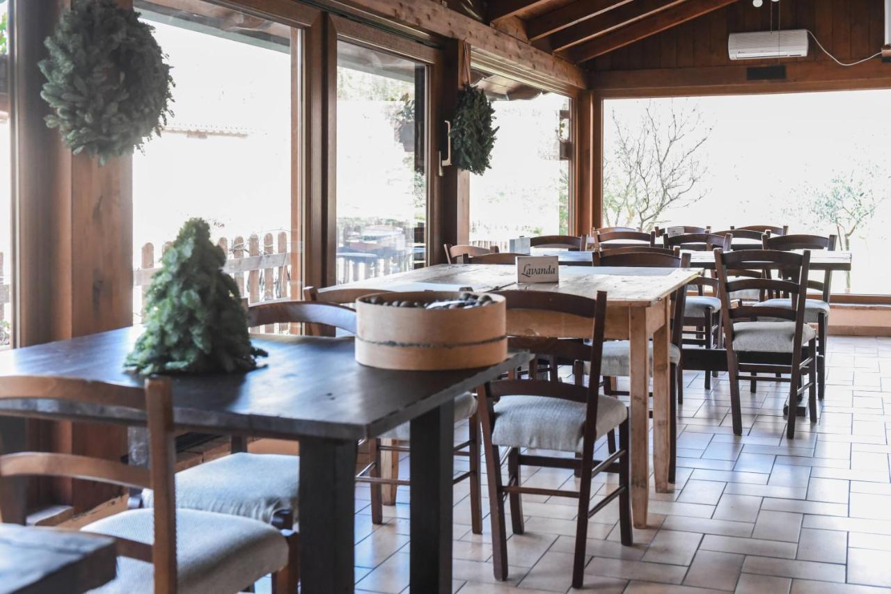 Agriturismo Ponte Di Riocchio Губио Екстериор снимка