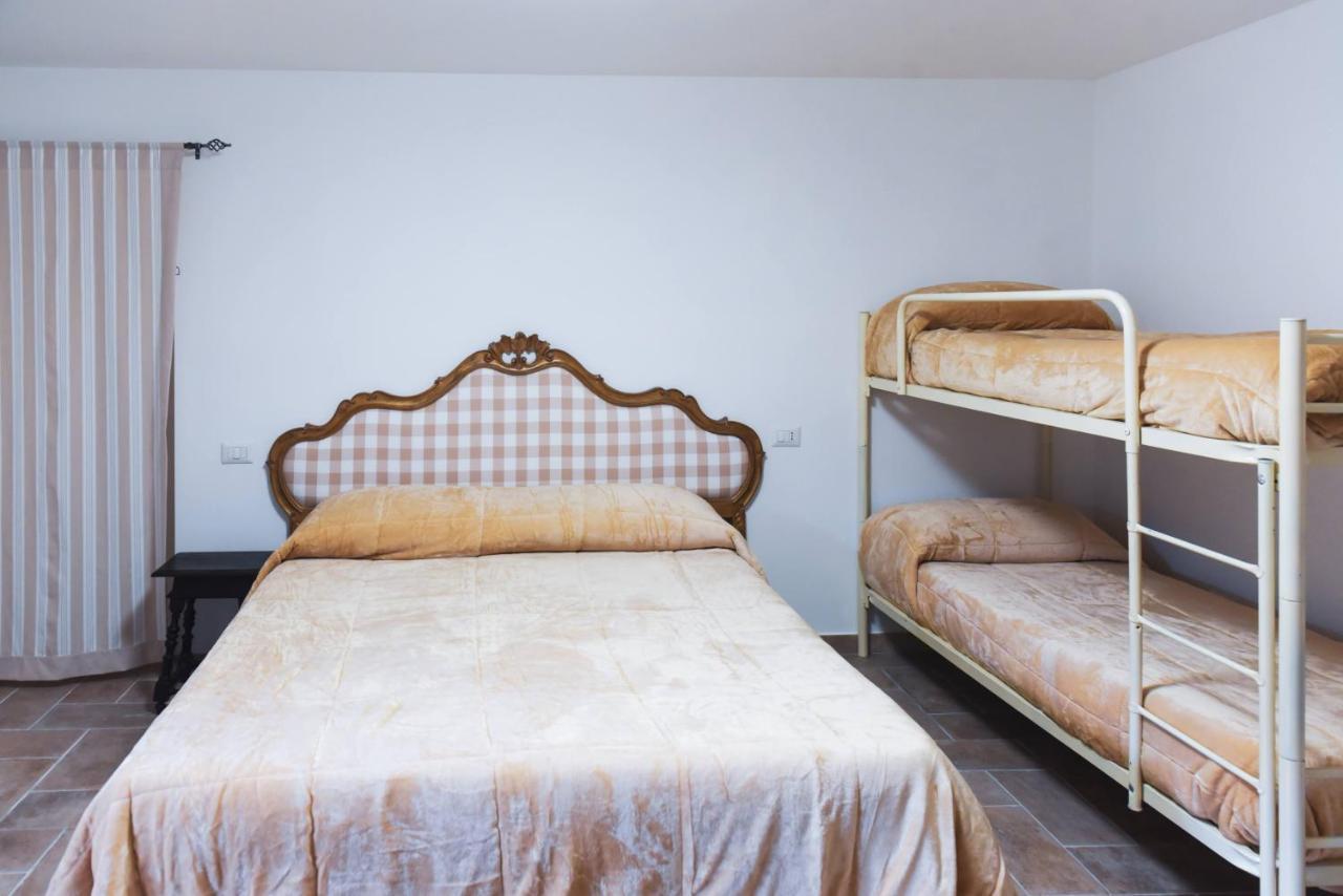 Agriturismo Ponte Di Riocchio Губио Екстериор снимка